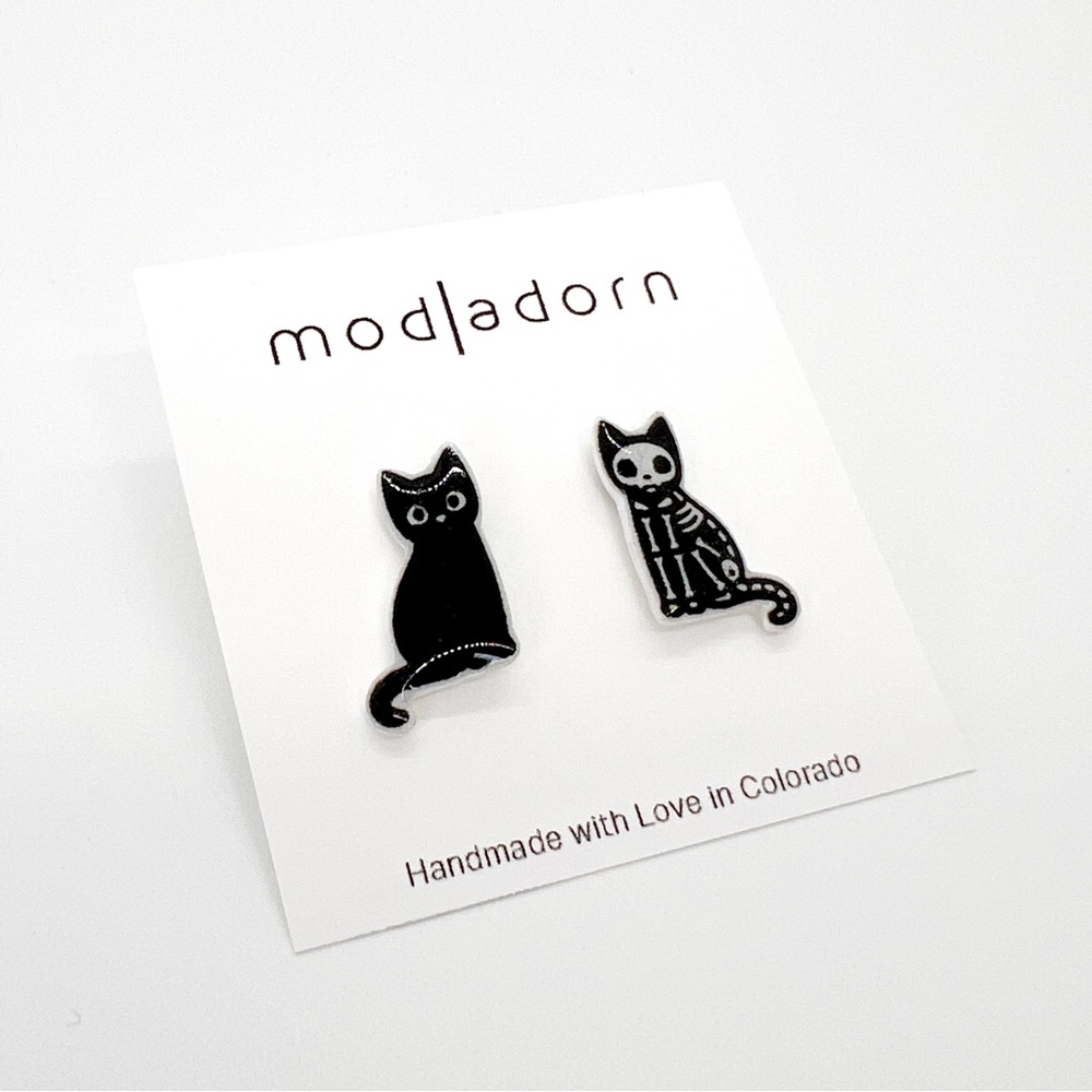 Handmade Halloween Skeleton Kitty Cat Stud Earrings Spooky Fall Season - Picture 4 of 4
